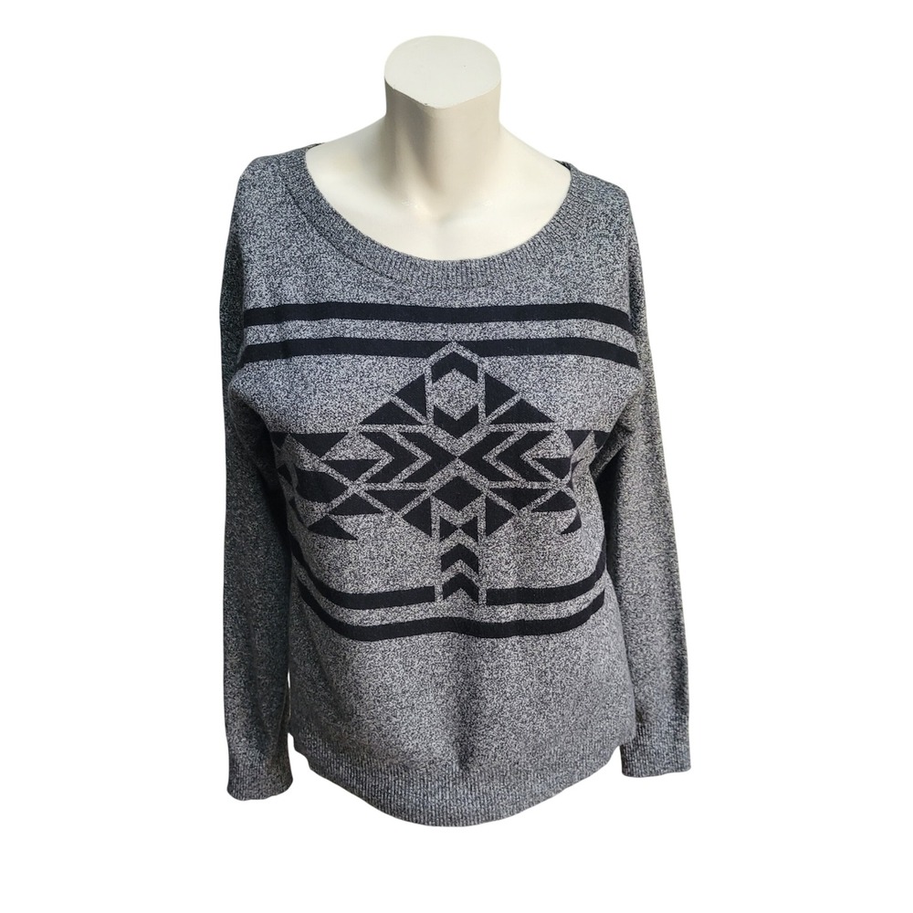 GAP‎ Gray Sweater Women's Medium Wool Axtec Native Black Crew
